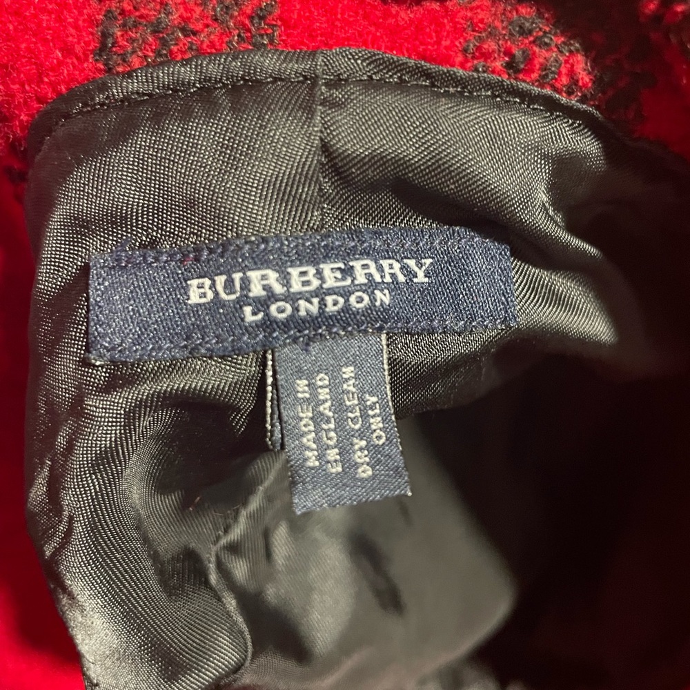 Burberry purse, hat, scarf